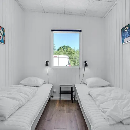 7 Bedroom Lovely In Holiday home *