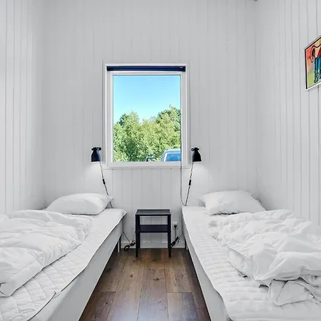 Tatil Evi Seven-bedroom In Glesborg