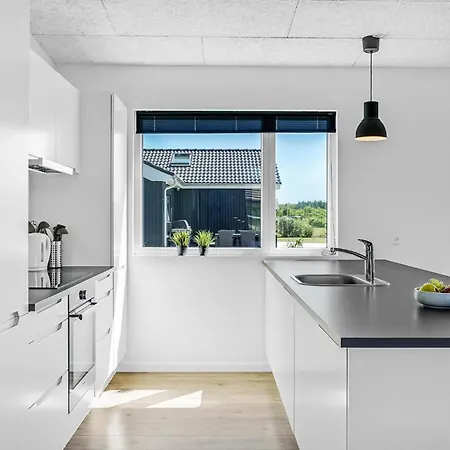 Seven-bedroom In Hébergement de vacances