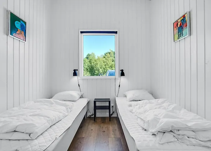 בית נופש Seven-bedroom In Glesborg